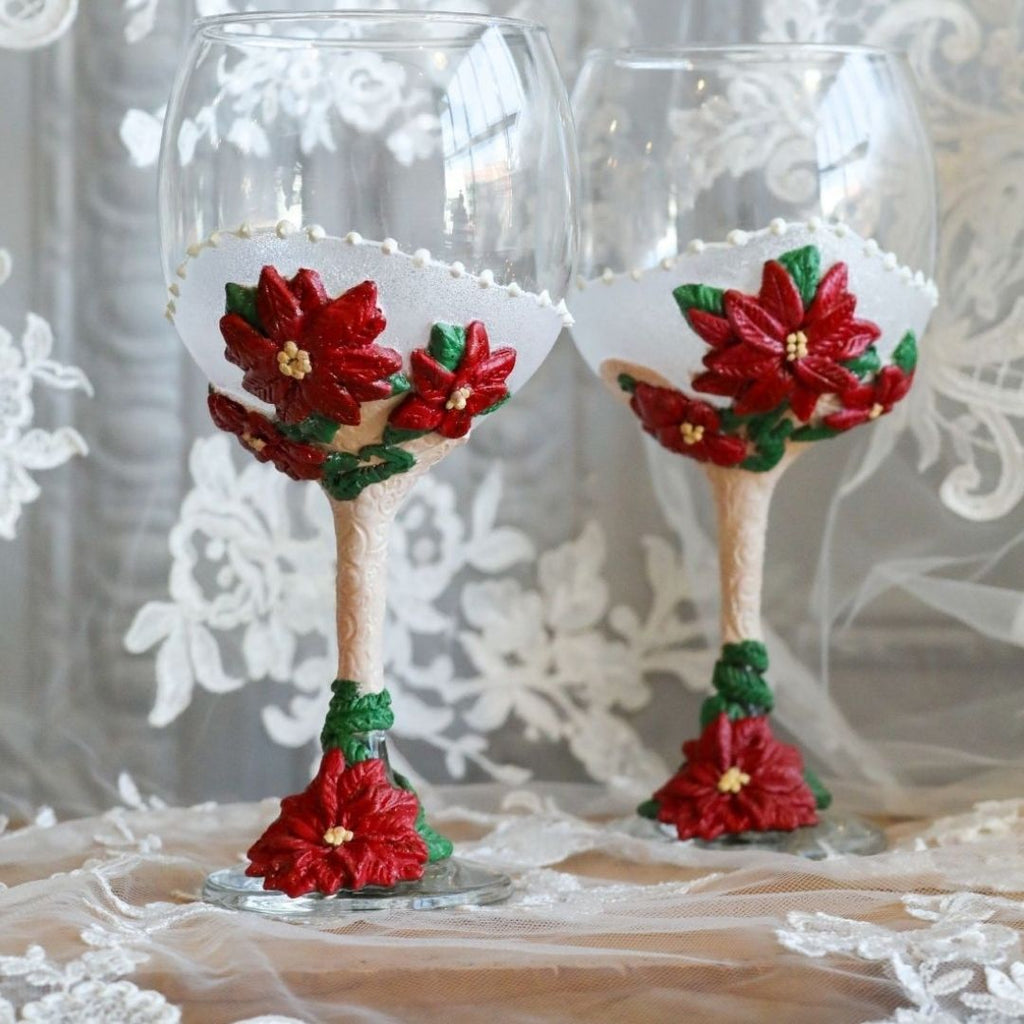 Poinsettia Wine Glass Set - Daree's Designs