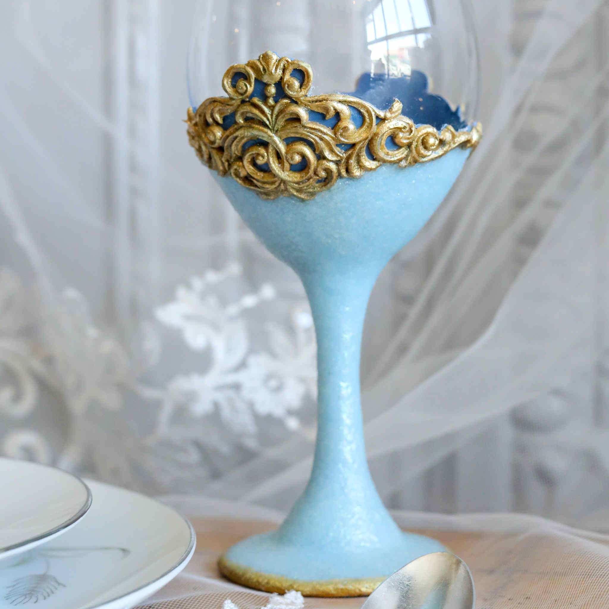 Shimmering Blue and Gold Wine Glass Set - Decorative Gift for