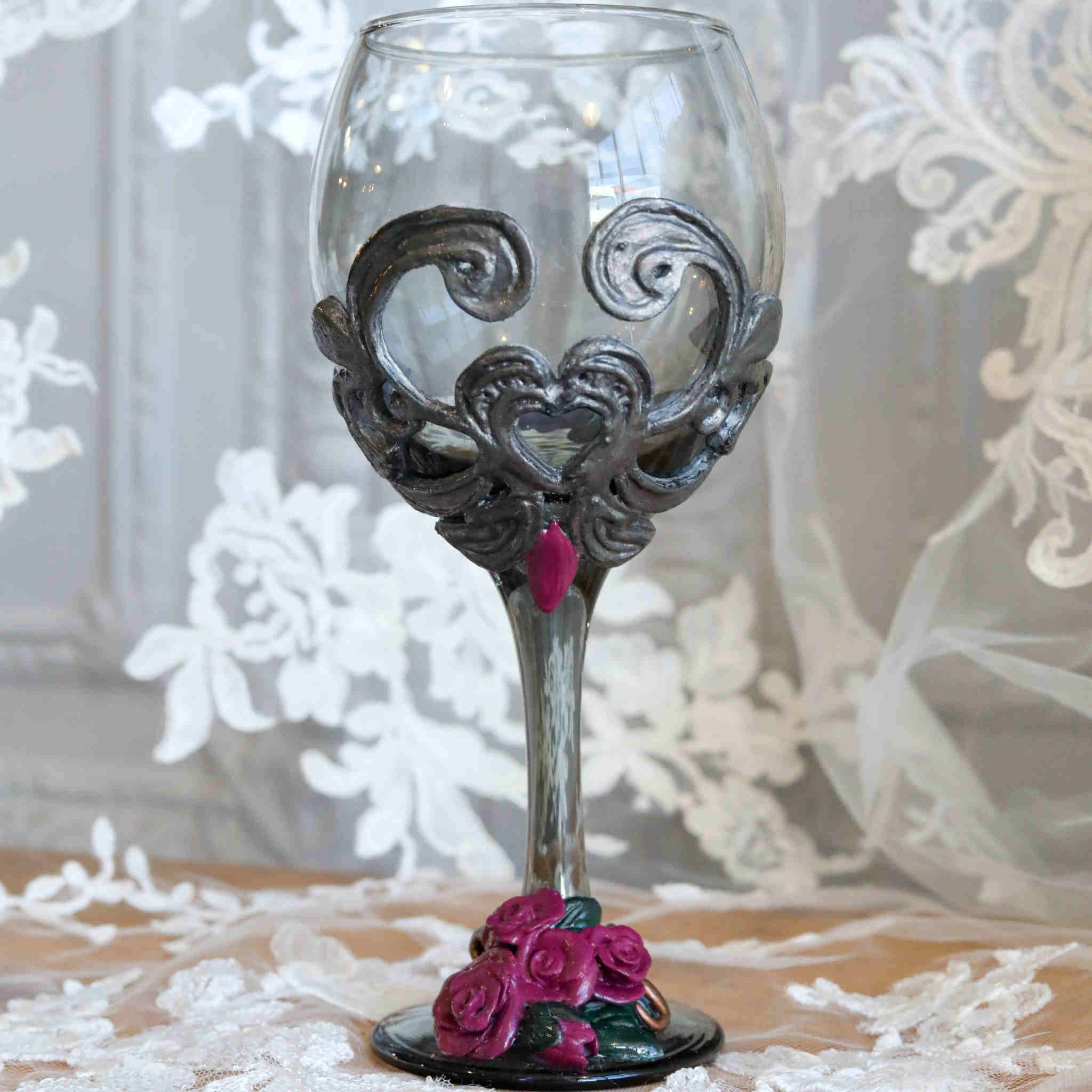 https://dareesdesigns.com/cdn/shop/products/victorian-wine-glass-set-lifestyle-1_2048x.jpg?v=1665277624